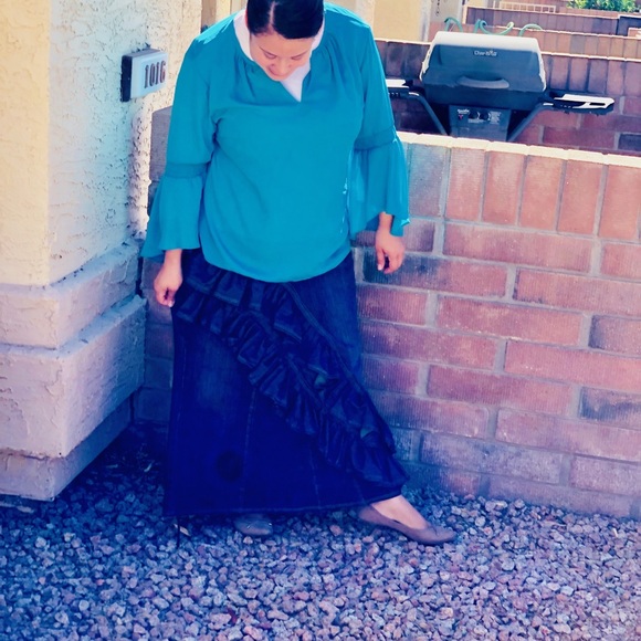 Custom jean skirts - Picture 4 of 6